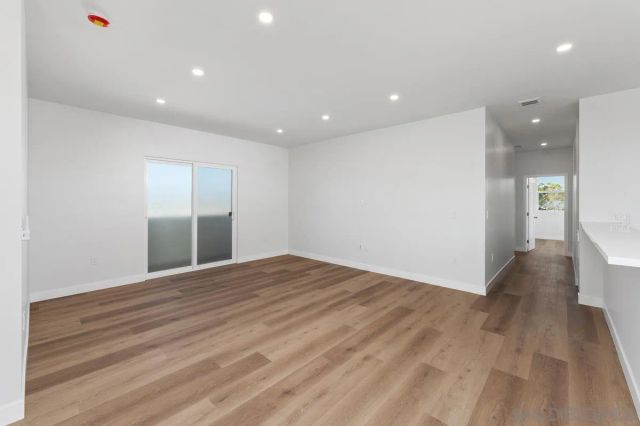 10349 Lipscomb Dr, San Diego, CA 92126