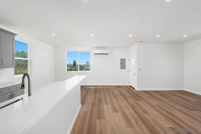 10349 Lipscomb Dr, San Diego, CA 92126