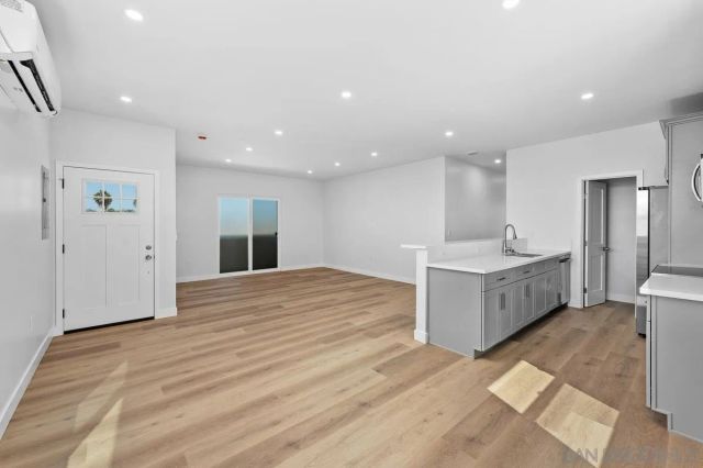 10349 Lipscomb Dr, San Diego, CA 92126