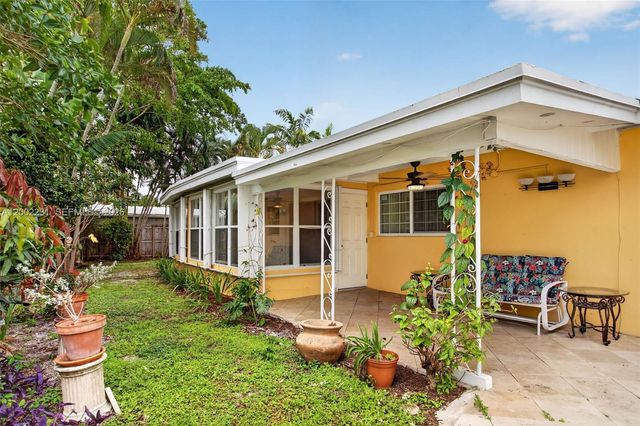 408 NW 21st St, Wilton Manors, FL 33311