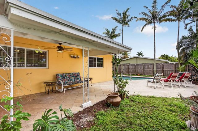 408 NW 21st St, Wilton Manors, FL 33311