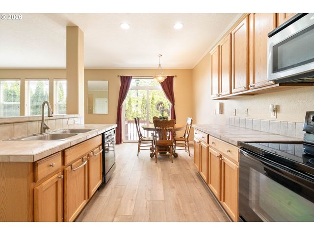 22908 Ne CHINOOK St, Troutdale, OR 97060
