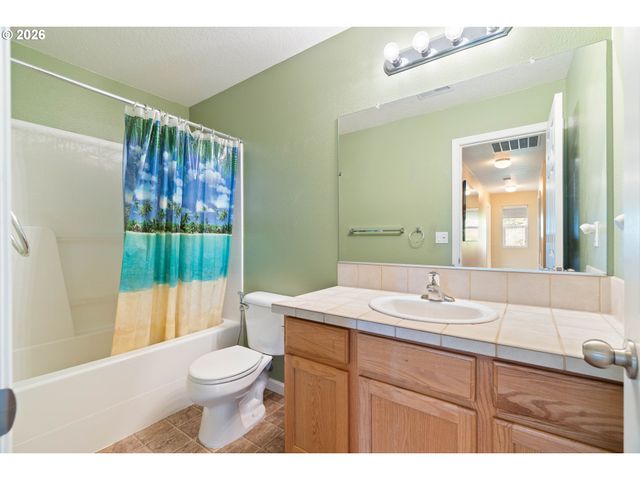 22908 Ne CHINOOK St, Troutdale, OR 97060