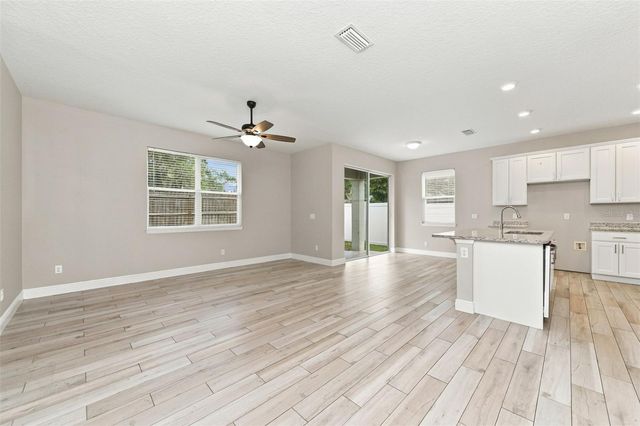 613 DOMINISH ESTATES DRIVE, Apopka, FL 32712