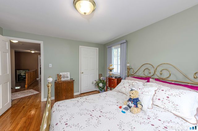 118 Rolling Ridge Road, Hamden, CT 06518