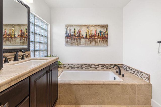 46450 Manitou Drive, Indian Wells, CA 92210