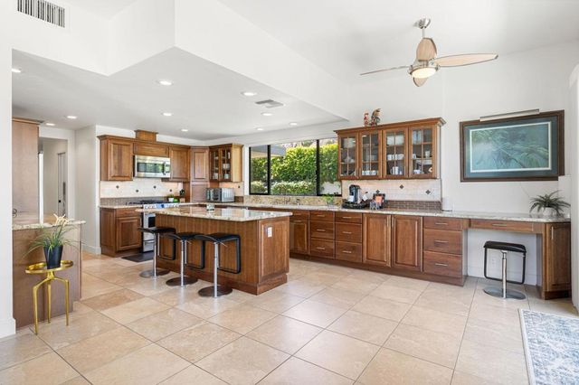 46450 Manitou Drive, Indian Wells, CA 92210