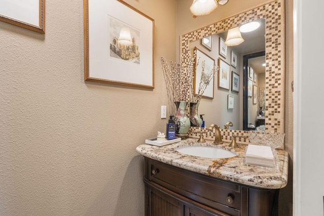 46450 Manitou Drive, Indian Wells, CA 92210