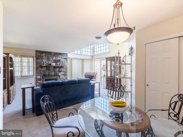 348 GREEN MEADOW LN, Horsham, PA 19044