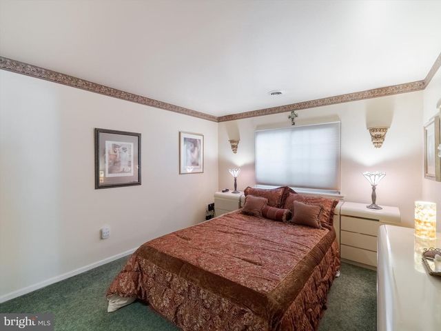 348 GREEN MEADOW LN, Horsham, PA 19044