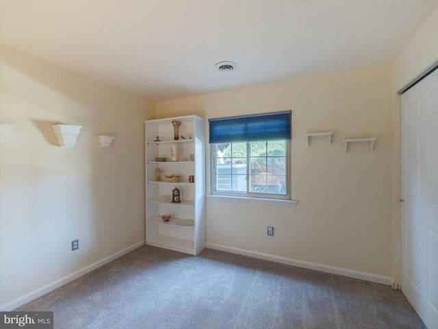 348 GREEN MEADOW LN, Horsham, PA 19044