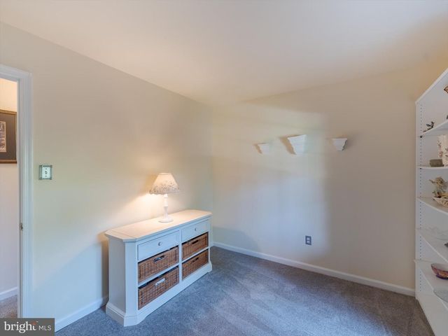 348 GREEN MEADOW LN, Horsham, PA 19044