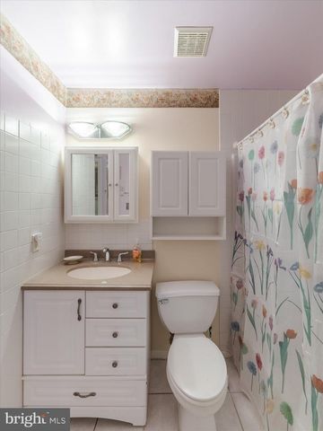 348 GREEN MEADOW LN, Horsham, PA 19044