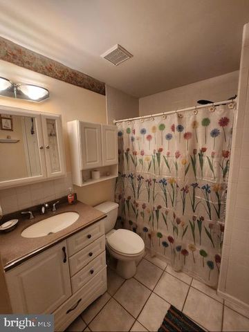 348 GREEN MEADOW LN, Horsham, PA 19044