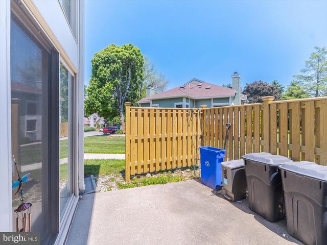 348 GREEN MEADOW LN, Horsham, PA 19044