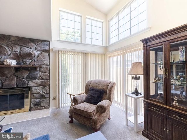 348 GREEN MEADOW LN, Horsham, PA 19044