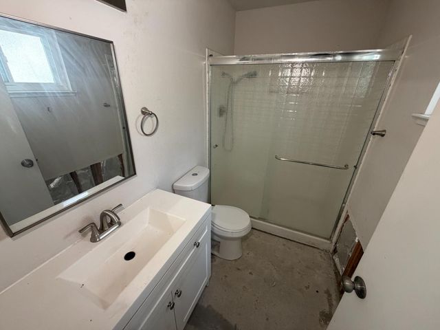 2043 Las Coches Way, Sacramento, CA 95833