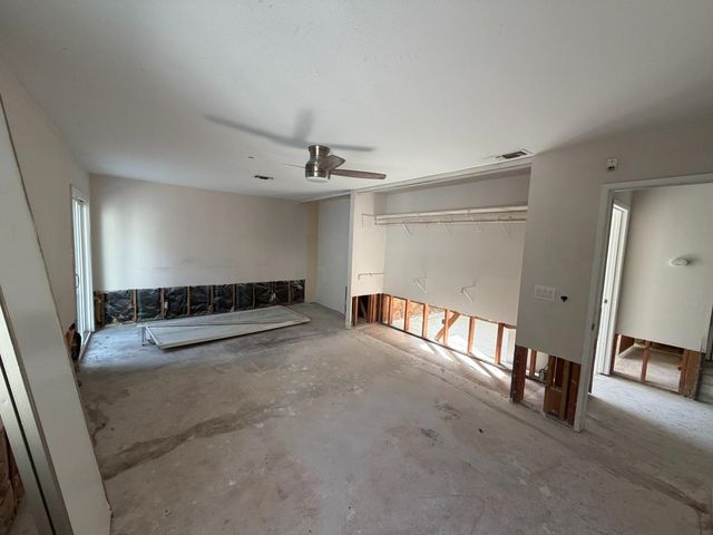 2043 Las Coches Way, Sacramento, CA 95833