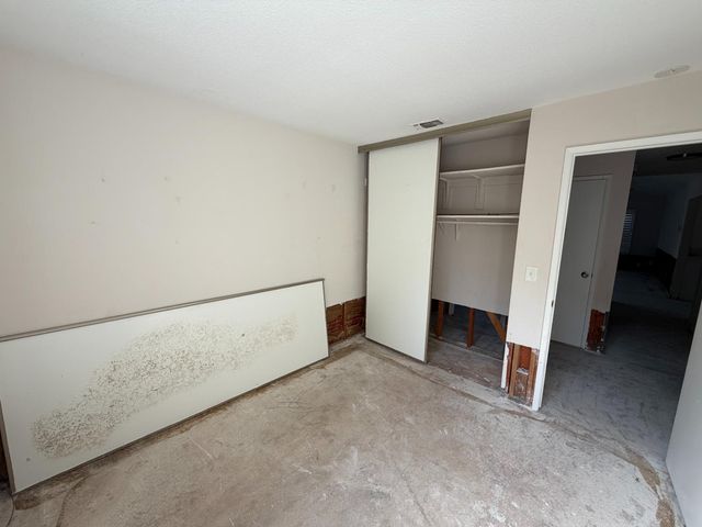 2043 Las Coches Way, Sacramento, CA 95833