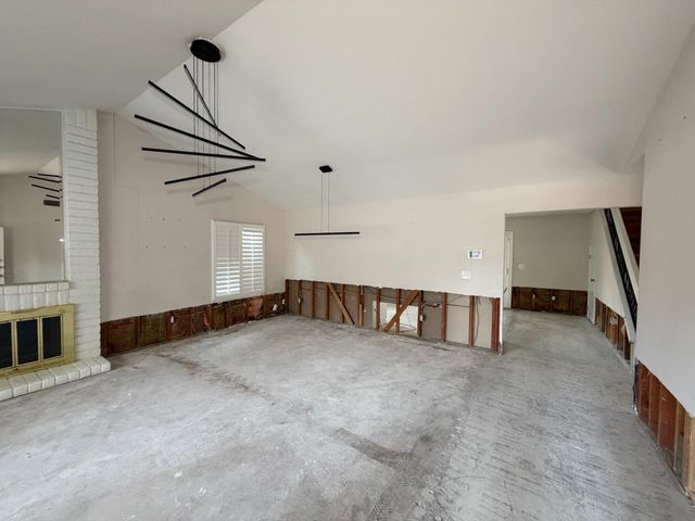 2043 Las Coches Way, Sacramento, CA 95833