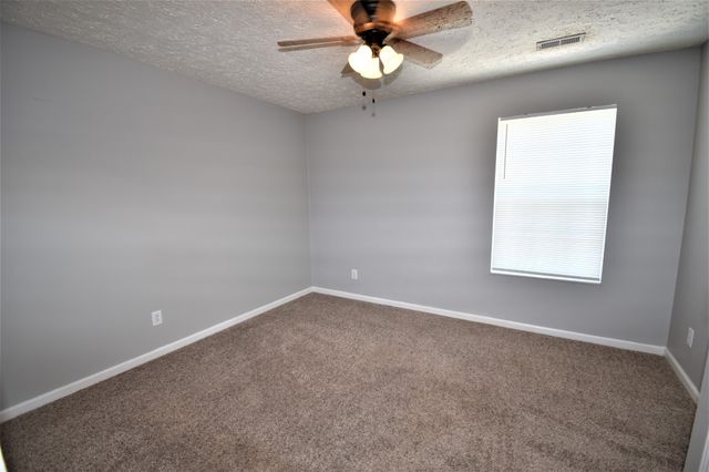 765 Robb Ave Apt 13, Clarksville, TN 37040
