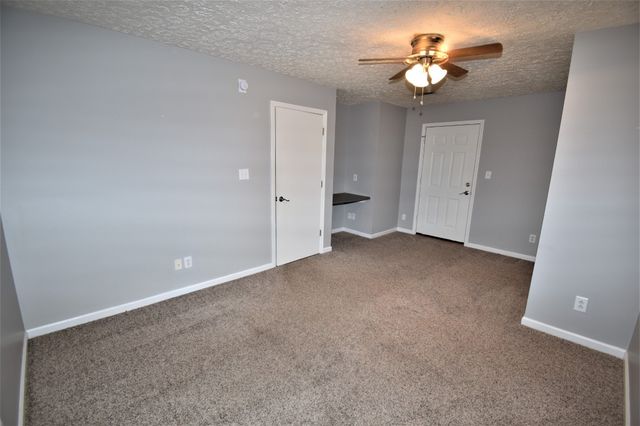 765 Robb Ave Apt 13, Clarksville, TN 37040