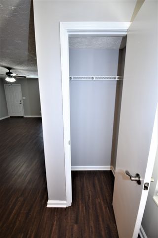 765 Robb Ave Apt 13, Clarksville, TN 37040