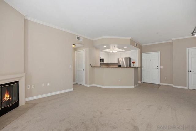 4165 Executive F304, La Jolla, CA 92037