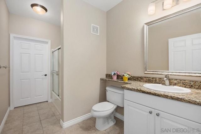 4165 Executive F304, La Jolla, CA 92037