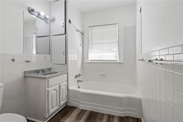 2407 E 69th Terrace, Kansas City, MO 64132