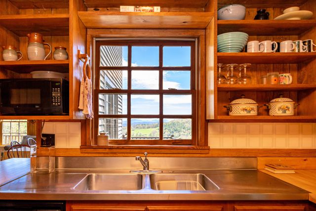 57 Darling Lane, Barnet, VT 05821