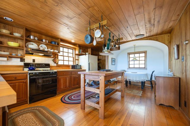 57 Darling Lane, Barnet, VT 05821