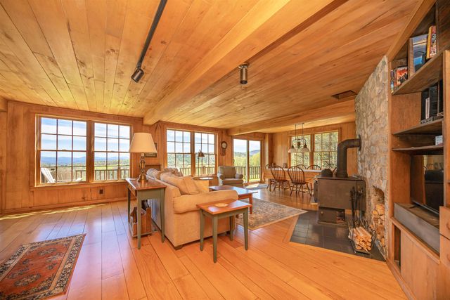 57 Darling Lane, Barnet, VT 05821