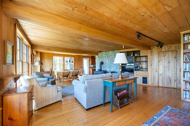 57 Darling Lane, Barnet, VT 05821