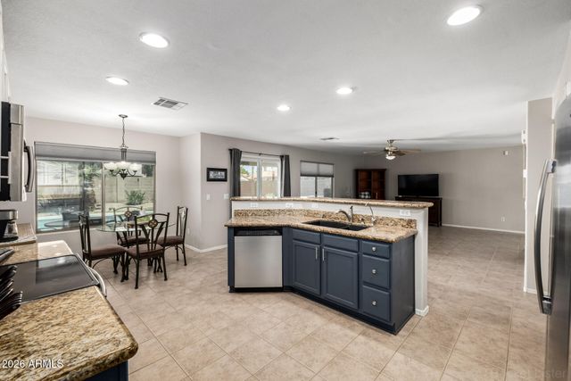 3102 W ZACHARY Drive, Phoenix, AZ 85027