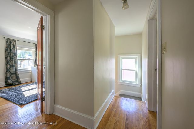 28 Janis Street, Hudson, NY 12534