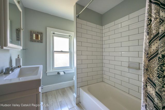 28 Janis Street, Hudson, NY 12534