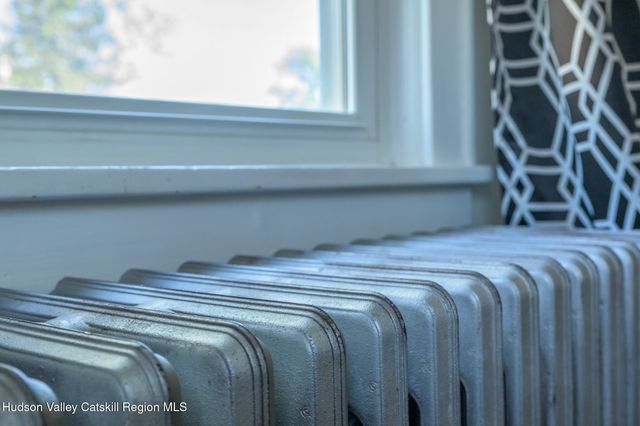 28 Janis Street, Hudson, NY 12534