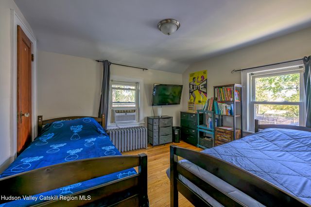 28 Janis Street, Hudson, NY 12534