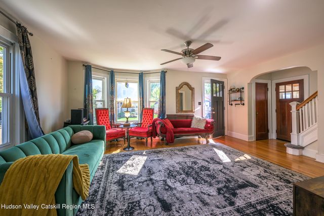 28 Janis Street, Hudson, NY 12534