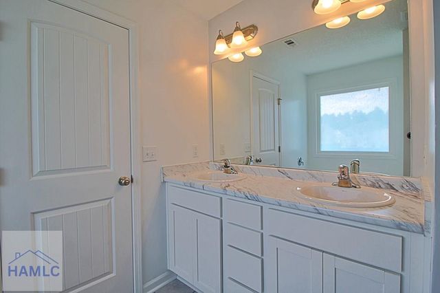 171 Brightleaf Circle, Hinesville, GA 31313