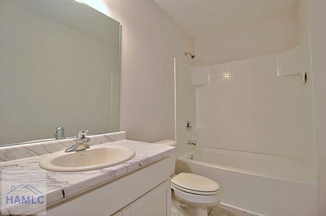 171 Brightleaf Circle, Hinesville, GA 31313