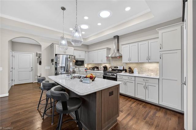 2415 Albemarle Court, Winston-salem, NC 27106