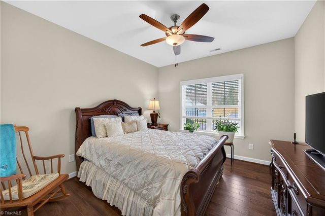 2415 Albemarle Court, Winston-salem, NC 27106