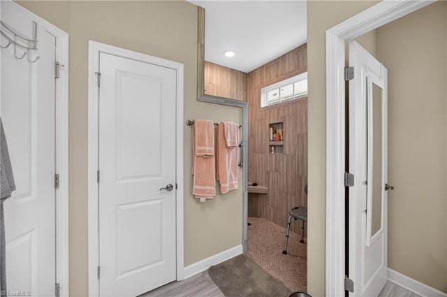 2415 Albemarle Court, Winston-salem, NC 27106