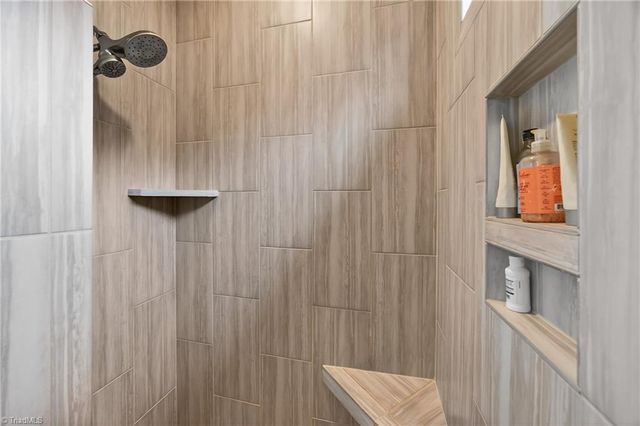 2415 Albemarle Court, Winston-salem, NC 27106