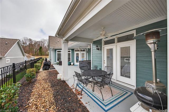 2415 Albemarle Court, Winston-salem, NC 27106