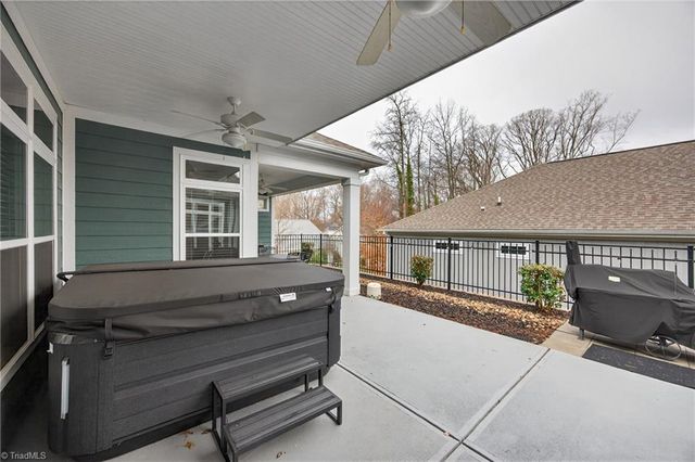 2415 Albemarle Court, Winston-salem, NC 27106