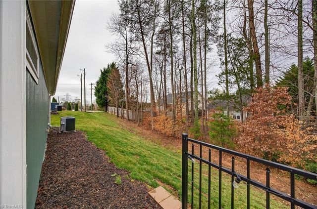 2415 Albemarle Court, Winston-salem, NC 27106