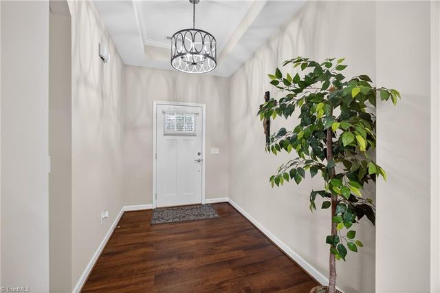 2415 Albemarle Court, Winston-salem, NC 27106